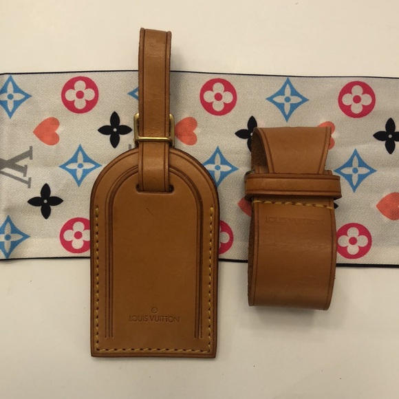 LOUIS VUITTON Name Tag & Poignet Set - Picture 2 of 6